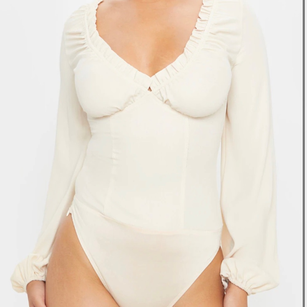 pretty little thing Petite Cream Milkmaid Frill Cup Bodysuit size 2